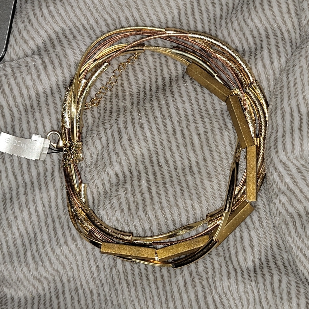 Gold chocker necklace